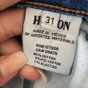 Hudson Krista Ankle Super Skinny w/ raw hem.